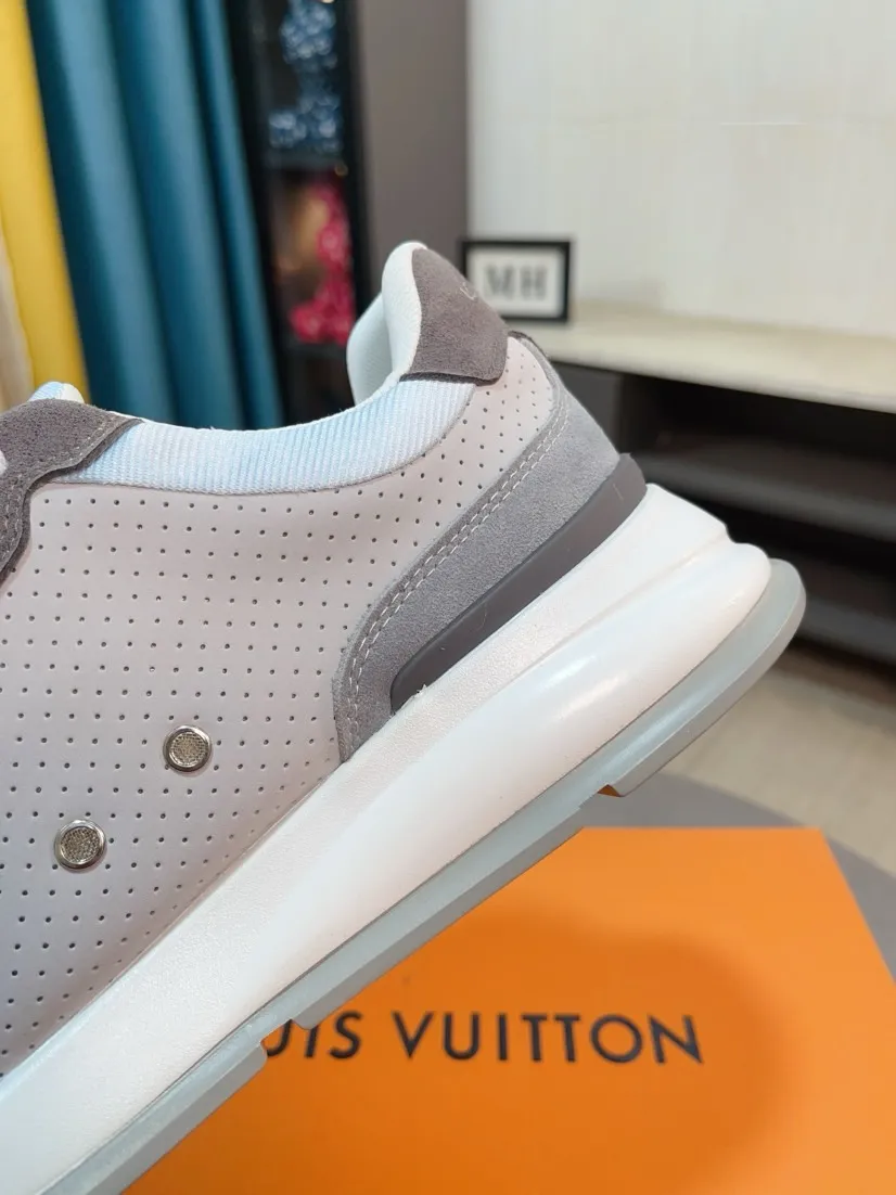 Men's shoes💰438🌹🌹[LV]🌹High-end brand of men's shoes: Official website 1:1 Latest masterpiece: The upper is made of Italian imported first-layer cowhide with special materials➕Full genuine leather lining🔥, making walking more convenient and comfortable! Exclusive new style, stunning work [color]! Create a fashionable personality to set off your uniqueness! A must-have for trendy men! Classic🔥Number: 38-44